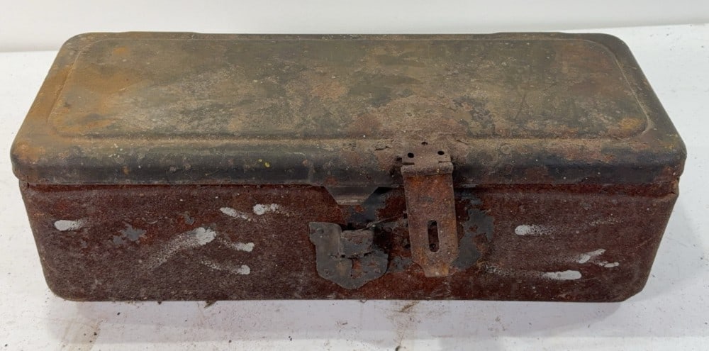 Caterpillar Tool Box: All intact