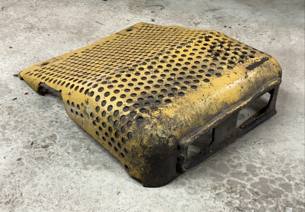 D4 Front Grill Guard (1 of 4)