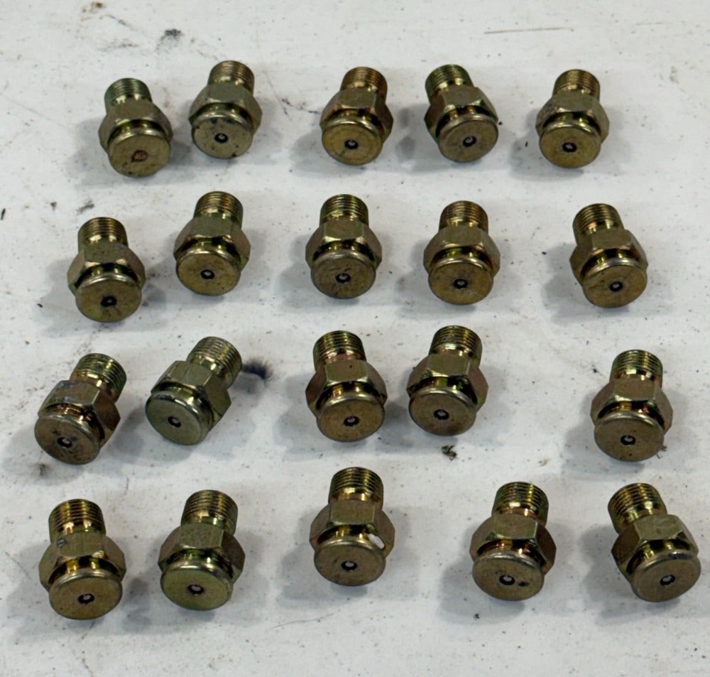 New Alemite Button Head Grease Fittings (1 of 2)