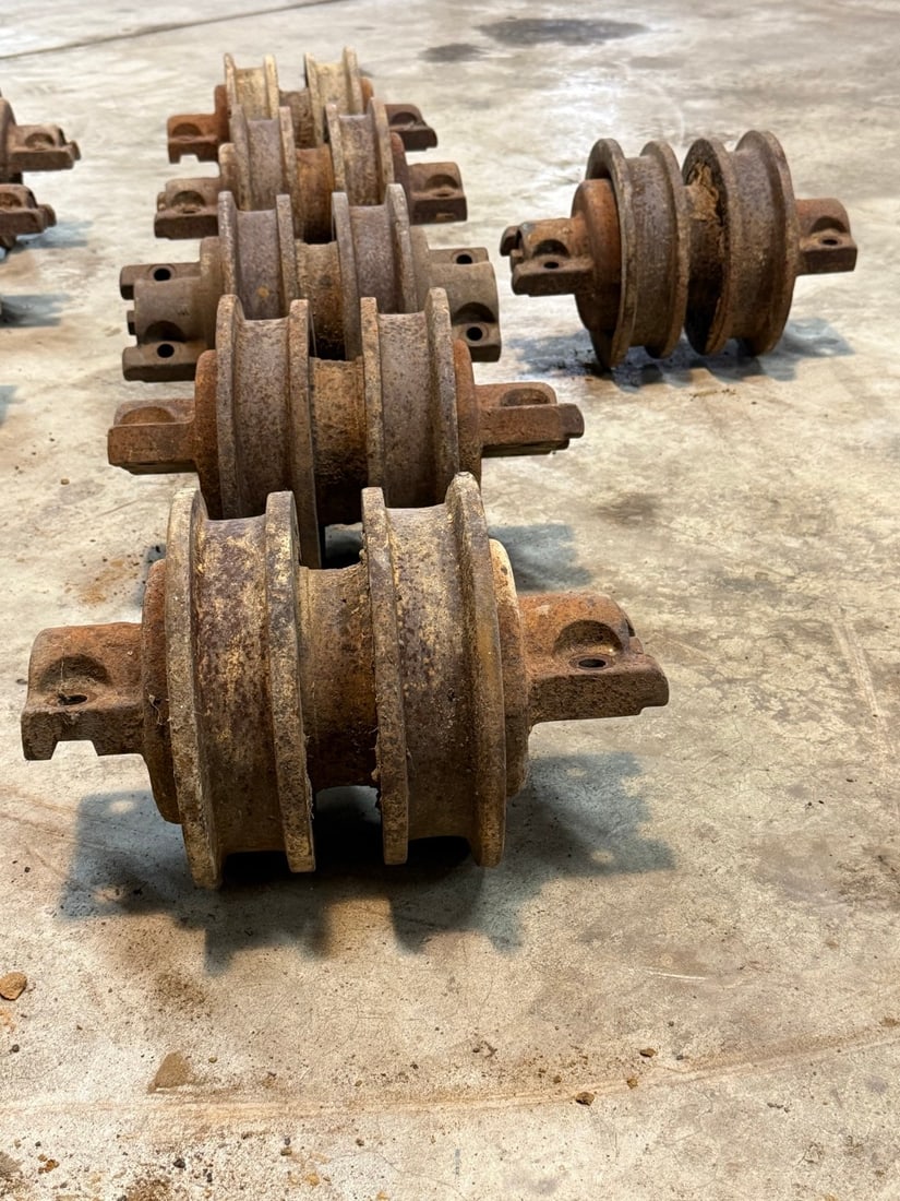 Caterpillar Track Rollers - 5