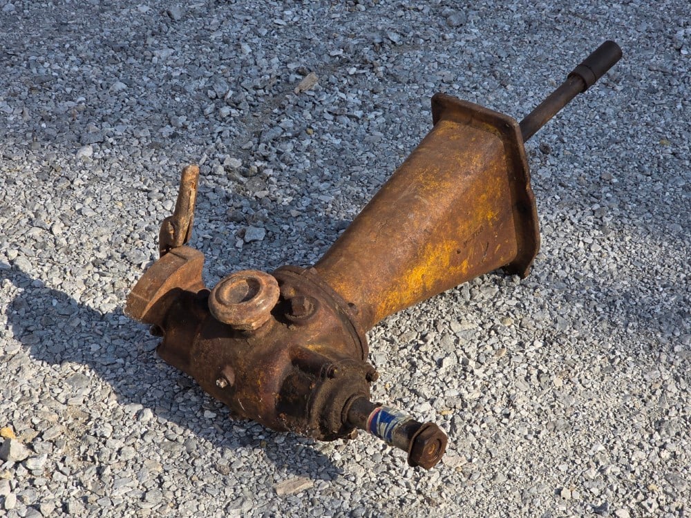 Caterpillar 15 Rear Belt Pulley (1 of 7)