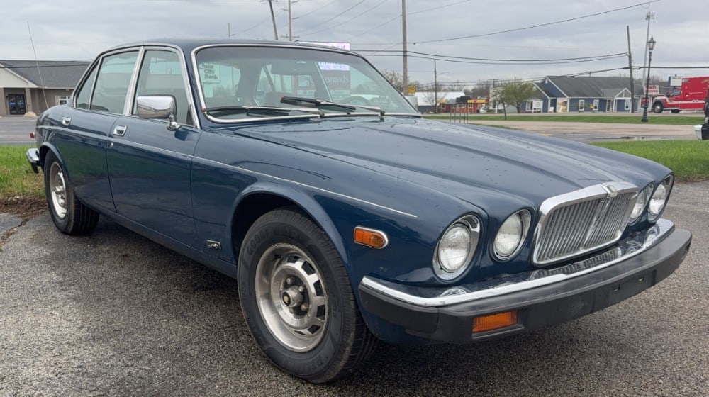1980 Jaguar XJ6 4-Door (1 of 20)