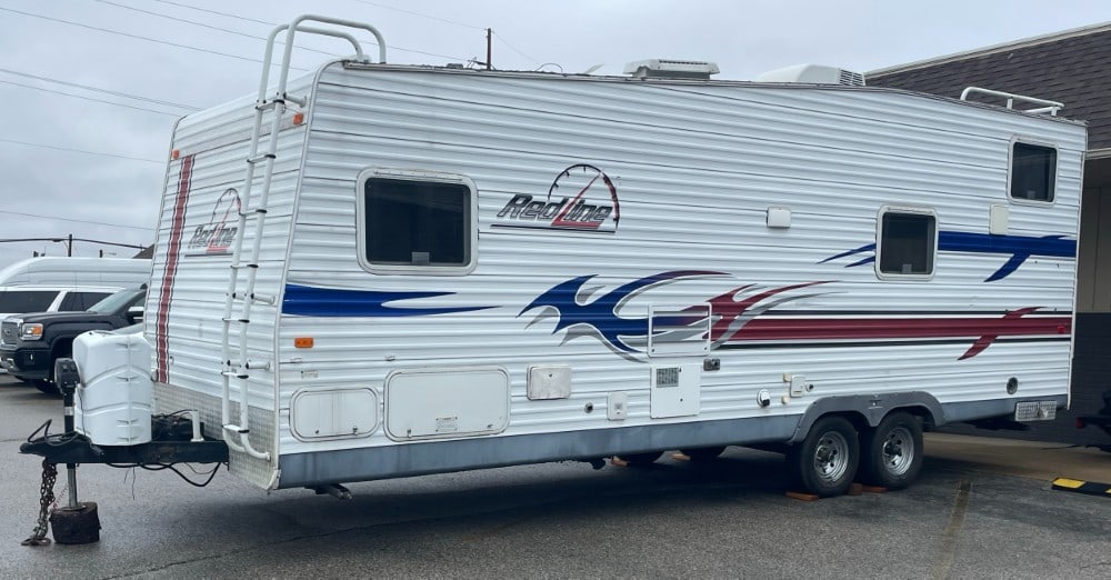 2001 Fleetwood Redline 260 FS Tow Hauler (1 of 20)