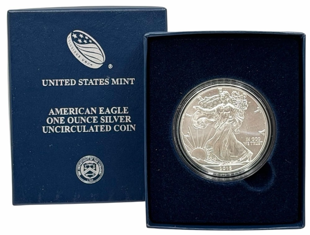 2016 United States $1 American Eagle Silver Coin in Box (1 of 4)