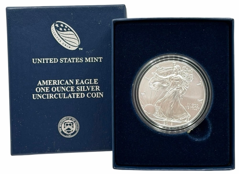 2018 United States $1 American Eagle Silver Coin in Box (1 of 4)