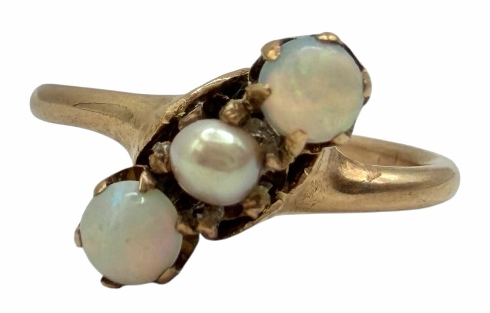 Vintage 10k Yellow Gold Opal and Pearl Ring (1 of 6)