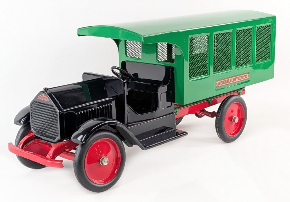 Restored Sturditoy American Railway Express Truck (1 of 9)