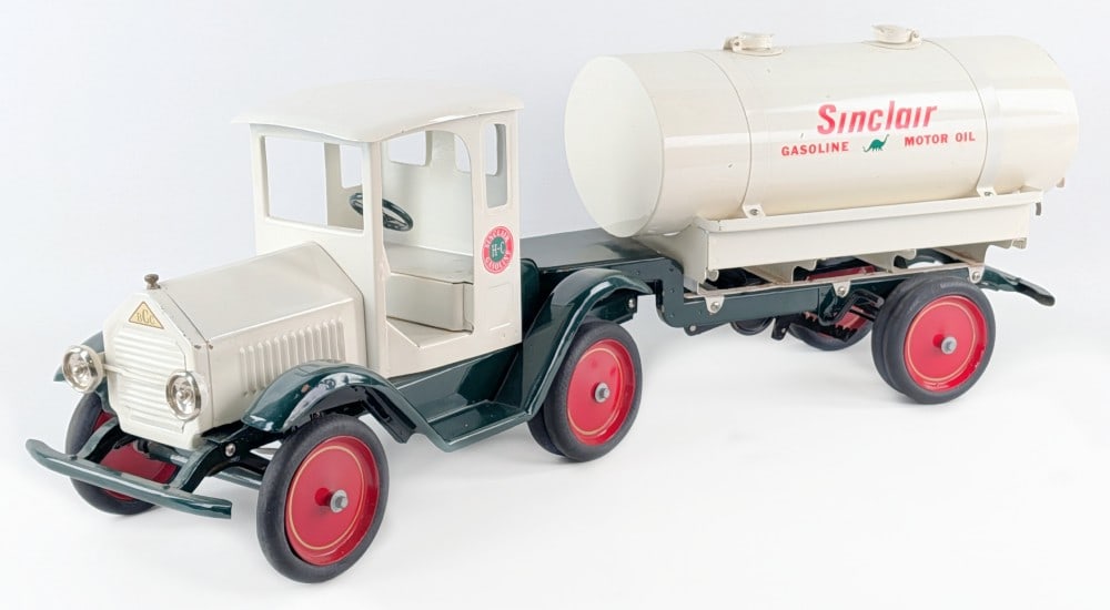 Buffalo Commons / Sturditoy Sinclair Tanker Truck & Trailer (1 of 11)