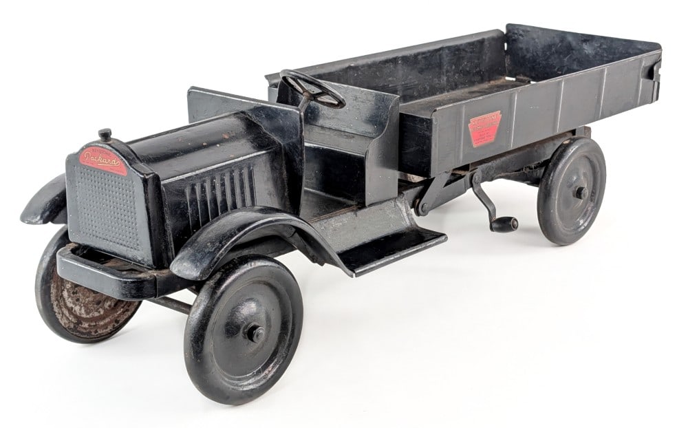 Keystone Packard Dump Truck (1 of 9)