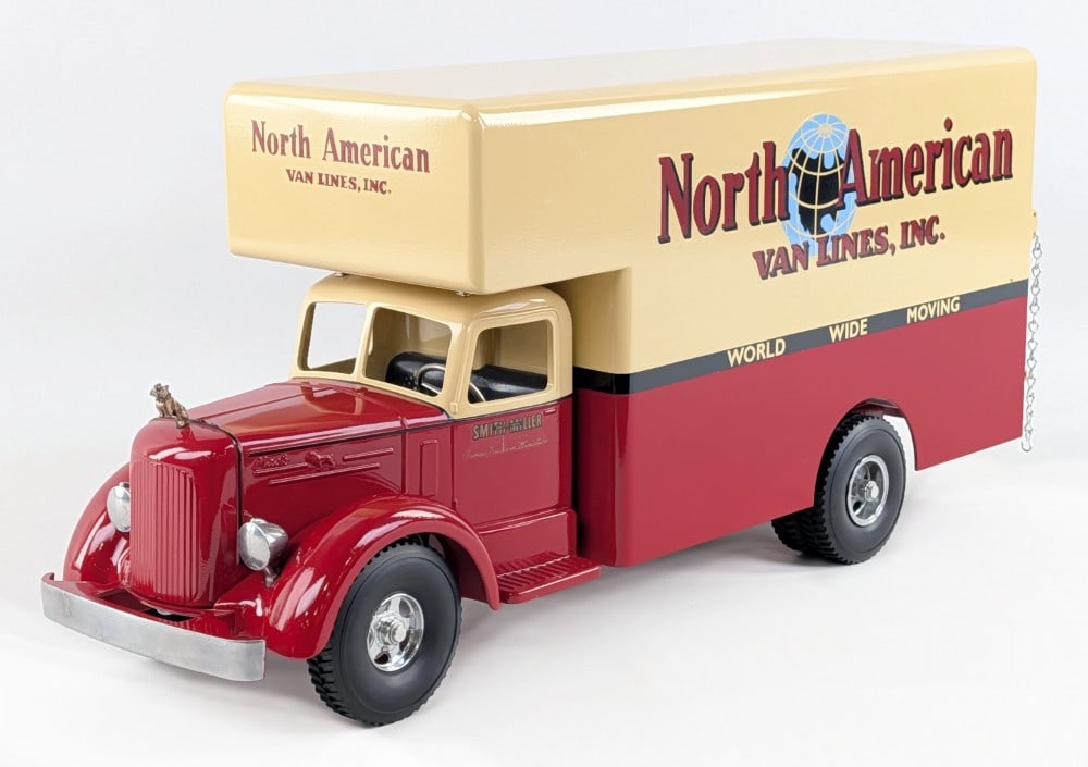 Fred Thompson Smith Miller North American Van Lines Moving Truck (1 of 10)