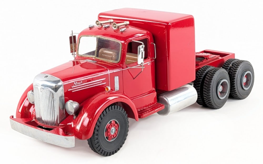 Custom Smith Miller L Mack Truck (1 of 7)