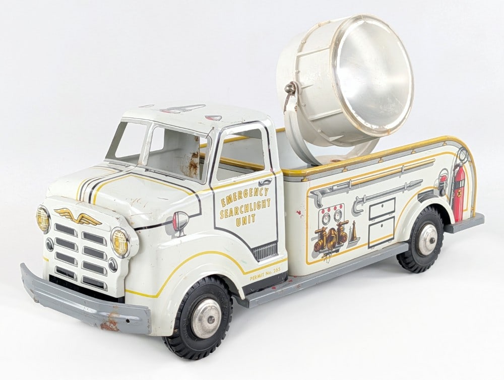 Original Marx Emergency Searchlight Unit Truck (1 of 7)