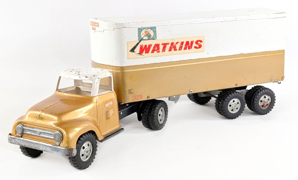Tonka Watkins Truck And Trailer (1 of 10)