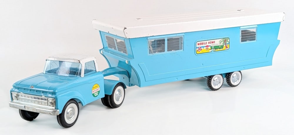 Original Nylint No. 6600 Mobile Home Truck & Trailer (1 of 10)