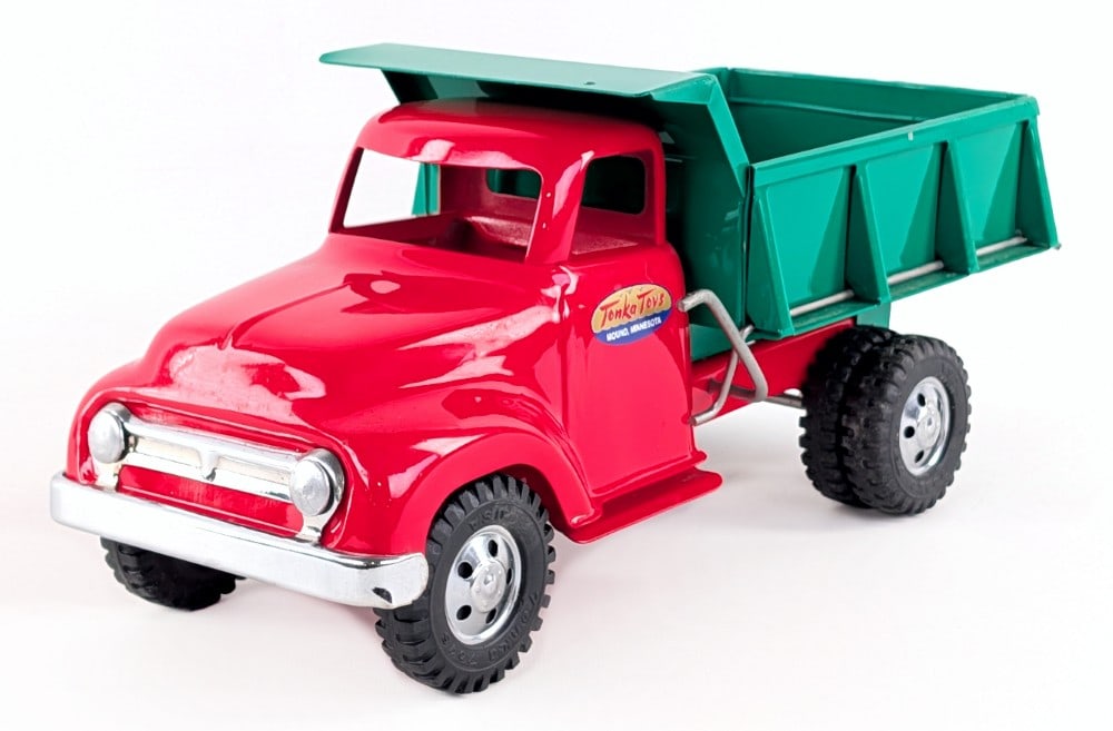 Restored Tonka Dump Truck (1 of 7)