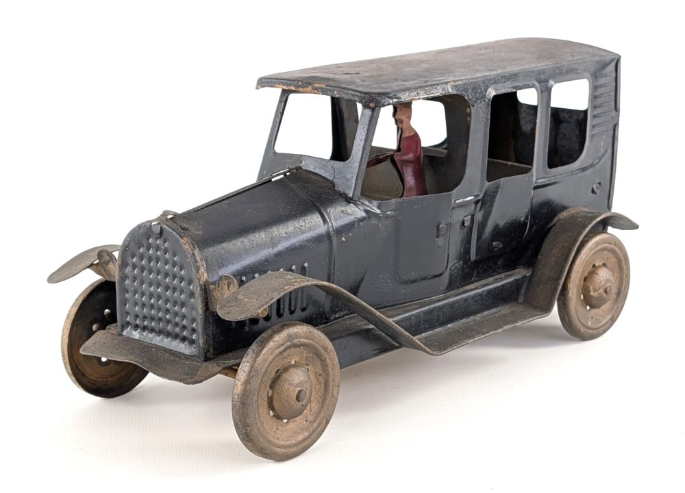 Repainted Republic Toy Friction Drive Taxi Cab (1 of 7)