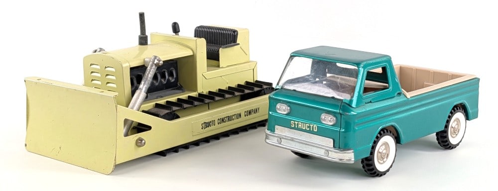 Original Structo Pickup Truck & Bulldozer (1 of 11)