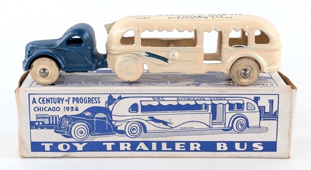 Arcade Cast Iron Century Of Progress Greyhound Bus w/ Box - 5-1/2in (1 of 8)