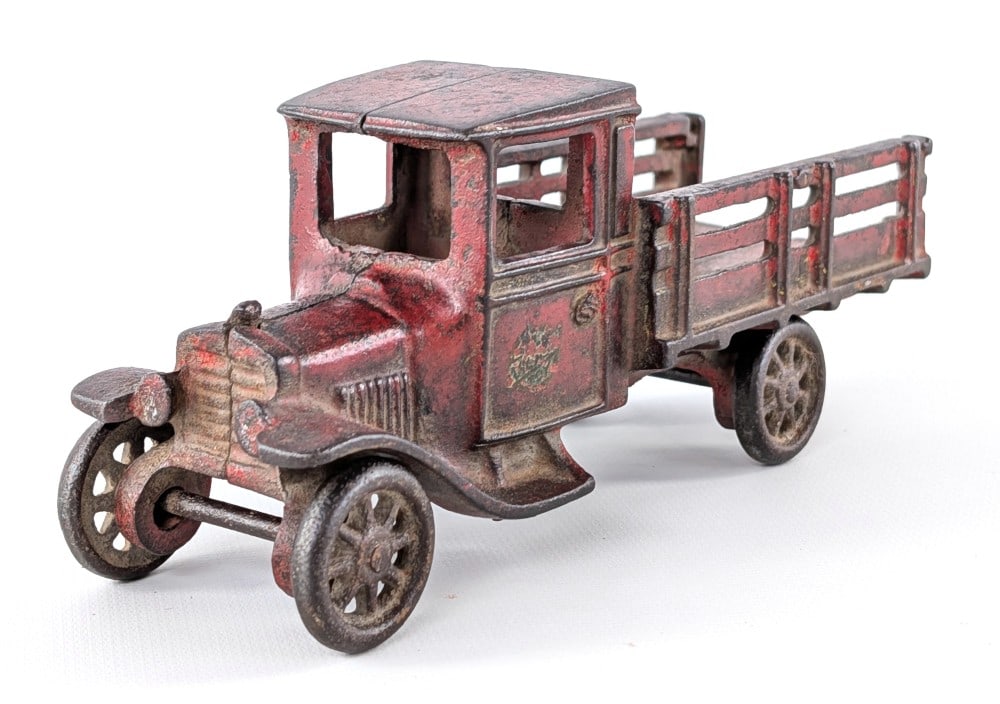 Arcade Cast Iron Stake Bed Truck (1 of 7)