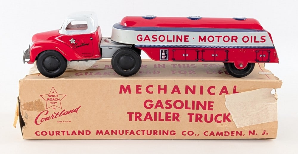 Courtland Tin Windup Gasoline Tanker Truck w/ Box (1 of 8)