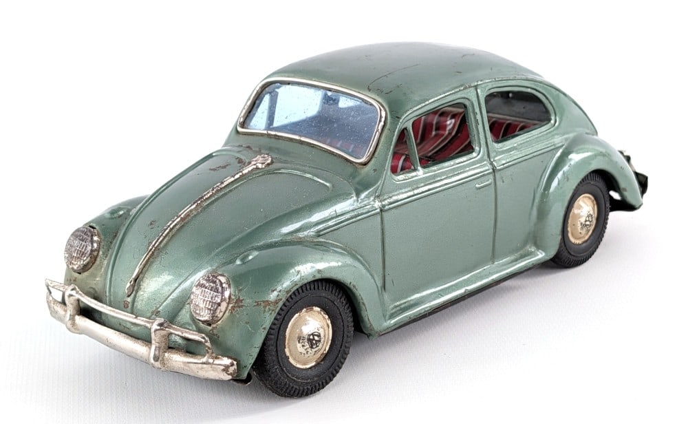 Bandai Tin Friction Volkswagen Beetle (1 of 6)