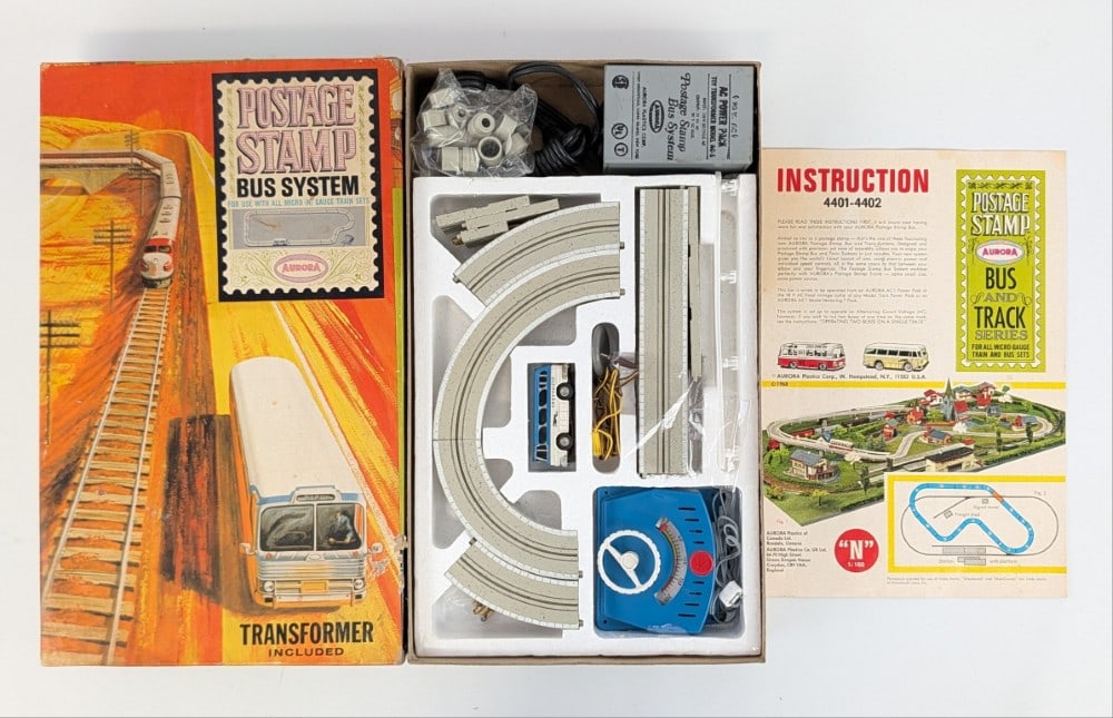Aurora Postage Stamp Greyhound Bus System N Gauge Slot Car Set (1 of 7)