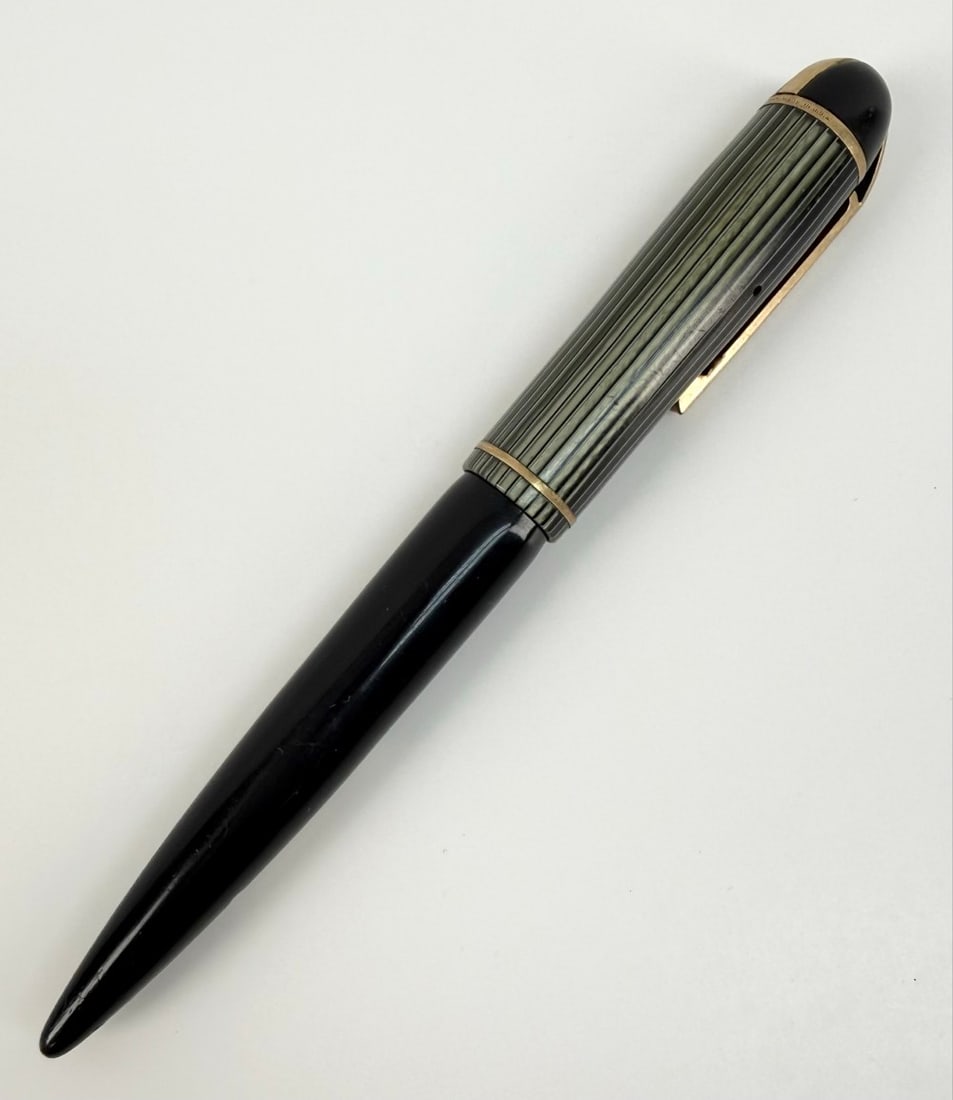 Vintage Eversharp Skyline Green Striped Cap Fountain Pen (1 of 5)