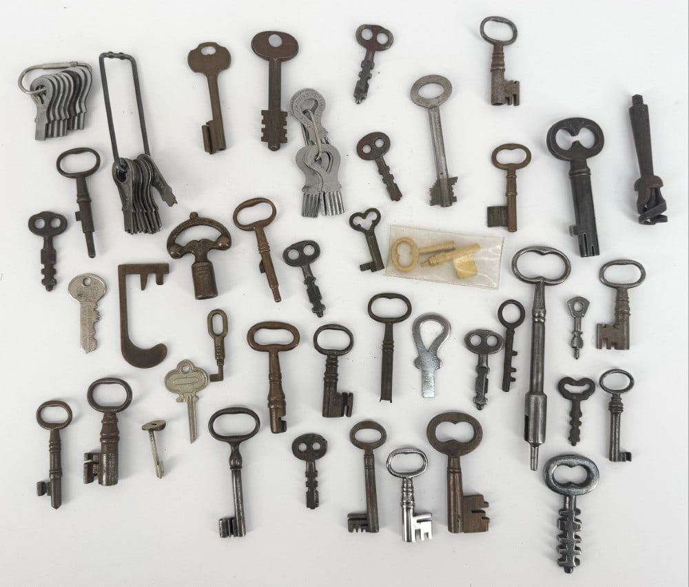 Large Group of Unique Skeleton & Other Types of Keys (1 of 3)