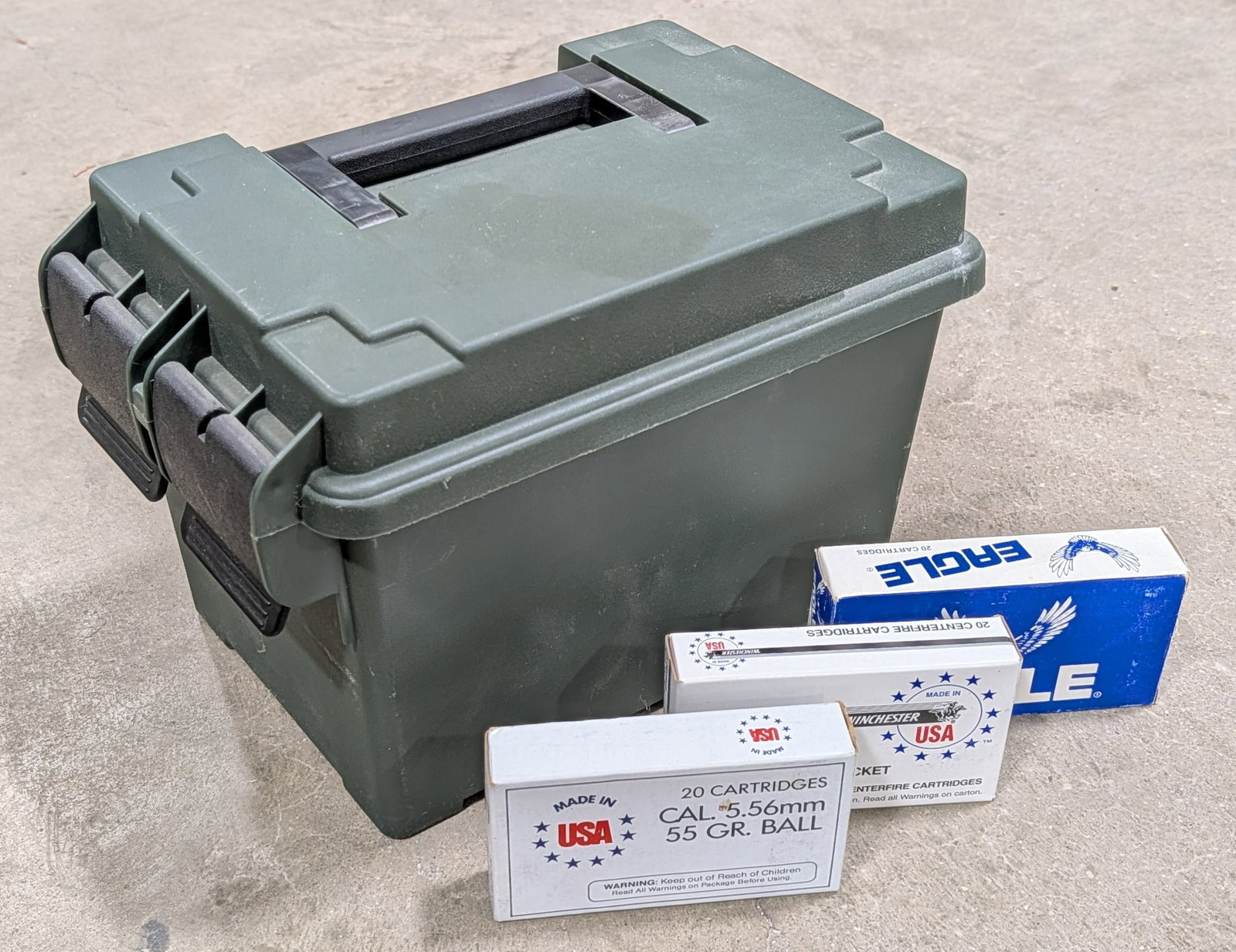 280 Rnds Winchester & Eagle 5.56mm 55gr FMJ Cartridges (1 of 2)
