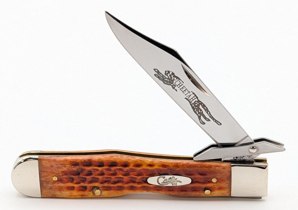 2020 Case XX Harvest Orange Bone Cheetah 6111 1/2: Knife is in very nice condition with light scuffs on the bolsters from handling. Overall measures 4-3/8in when closed.