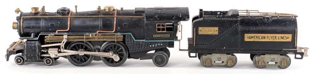 Prewar American Flyer 4695 Steam Locomotive and 4693 Tender (1 of 11)