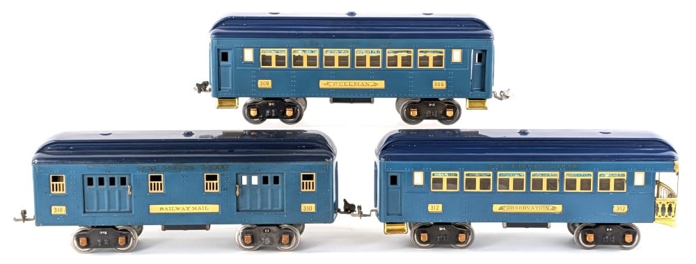 Prewar Lionel Two Tone Blue 309 / 310 / 312 Passenger Cars (1 of 11)
