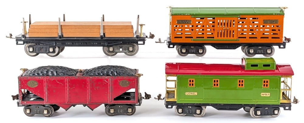 Lionel Standard Gauge 211 / 513 / 516 / 517 Freight Cars (1 of 13)