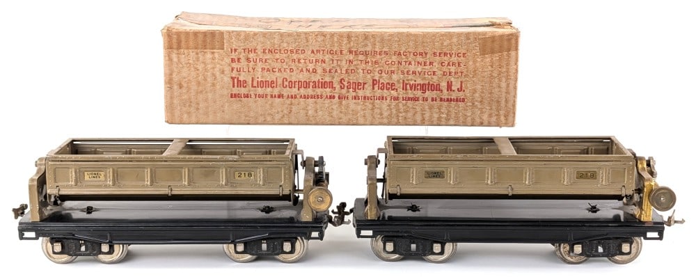 (2) Lionel Standard Gauge 218 Side Dump Cars w/ (1) Box (1 of 10)