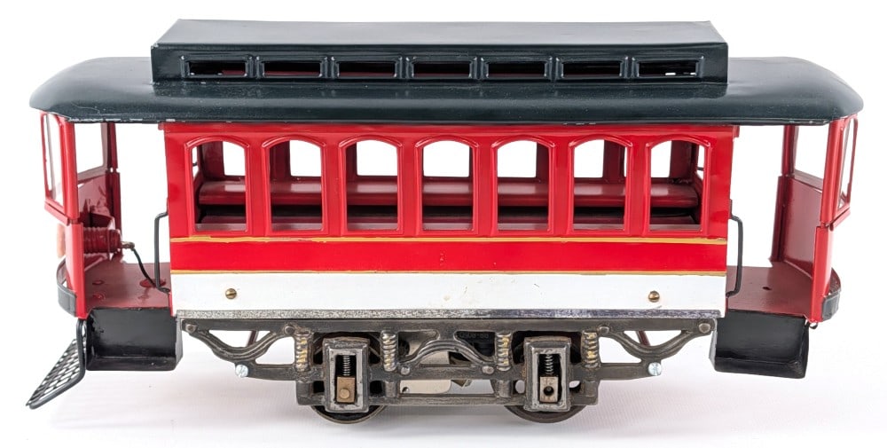 Restored Voltamp 2120 United Electric Trolley Car: Restored Voltamp 2120 United Electric trolley car. The car has some minor rub marks and small chips from handling. Overall a fairly nice restoration that would benefit from a little cleaning.