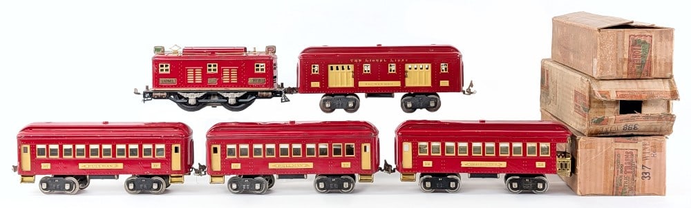 Lionel Standard Gauge No. 8 Locomotive with 332 337 338 Passenger Cars (1 of 16)