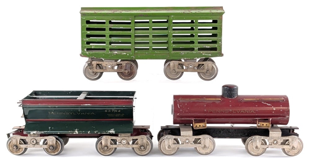 Lionel Standard Gauge 16 Ballast Car, 15 Pennsylvania Tank, and 13 Stock Car (1 of 8)