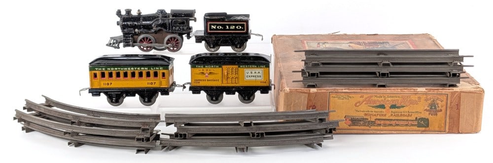 American Flyer No. 10 Clockwork Engine Set w/ Box (1 of 9)