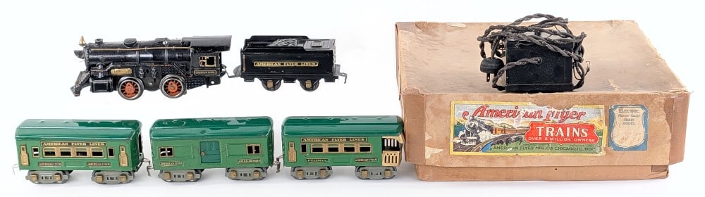 American Flyer No. 3198 Engine w/ Tender Passenger Set w/ Box (1 of 9)