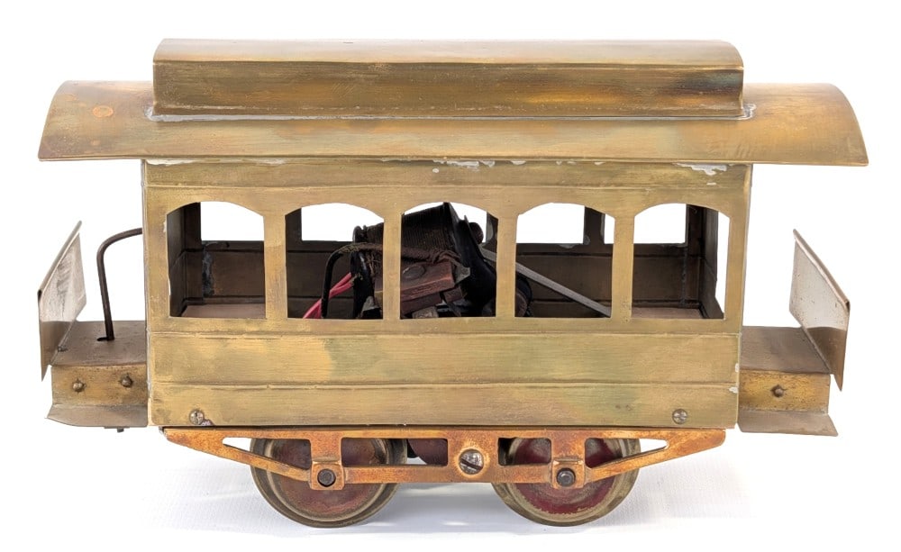 Carlisle & Finch Electric Trolley: Carlisle & Finch electric trolley. Has replacement wood floor and possible other replacement parts. Roof has been reattached. Please review all pictures.