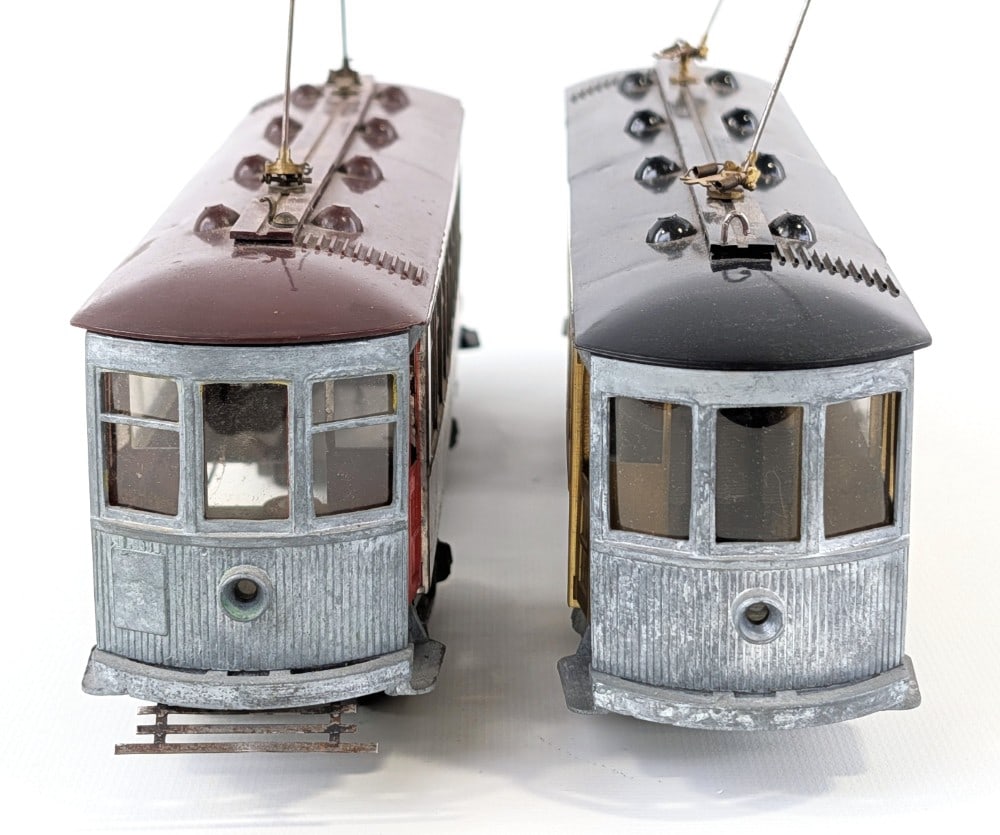 (2) O Scale Trolley's - 2