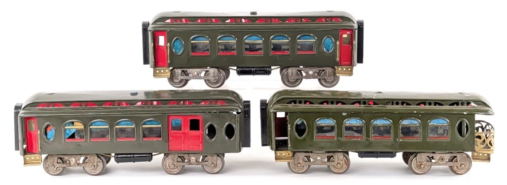 (3) Lionel Standard Gauge New York Central Lines Passenger Cars: (3) Prewar Lionel Standard Gauge New York Central Lines passenger cars. The cars have older restorations and aren't perfect / need some work.