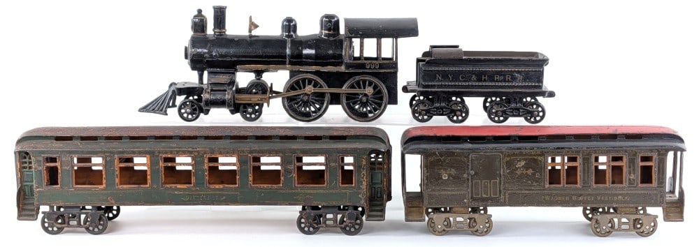 Pratt and Letchworth Cast Iron Floor Train Set (1 of 15)