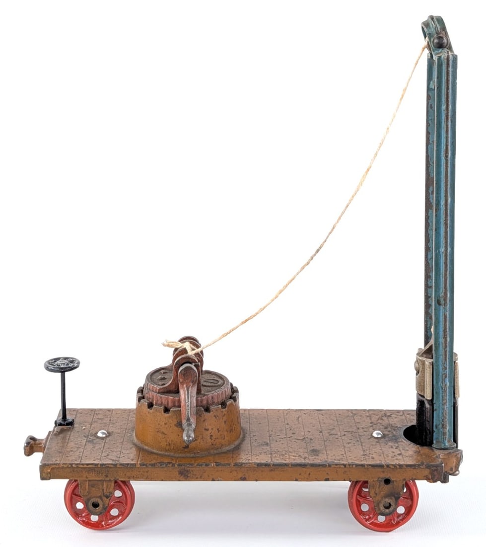 Arcade Cast Iron Pile Driver Train Car (1 of 7)