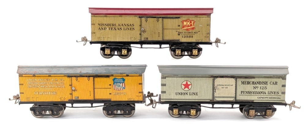 Ives Tin Boxcars 12578 / 12581 / 125 (1 of 8)