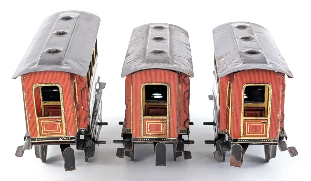Issmayer Tin Clockwork Passenger Train Set - 10