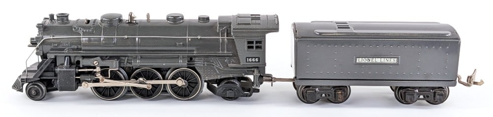 Lionel 1666 Gunmetal Steam Locomotive and Tender (1 of 10)