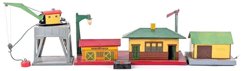 American Flyer Freight Station, Tool Shed, and Crane (1 of 20)
