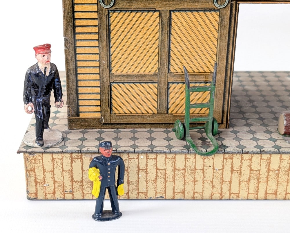 (2) Ives 115 Freight Stations - 2