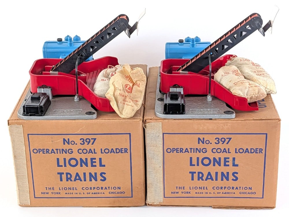 (2) Lionel No. 397 Operating Coal Loader w/ Boxes (1 of 18)